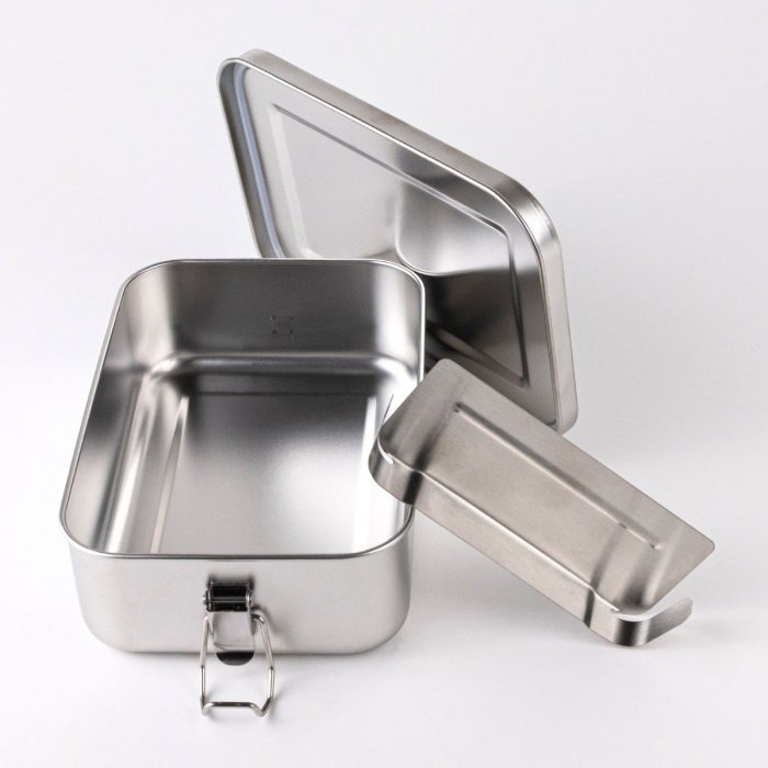 Large stainless steel lunch box with divider - 1400 ml